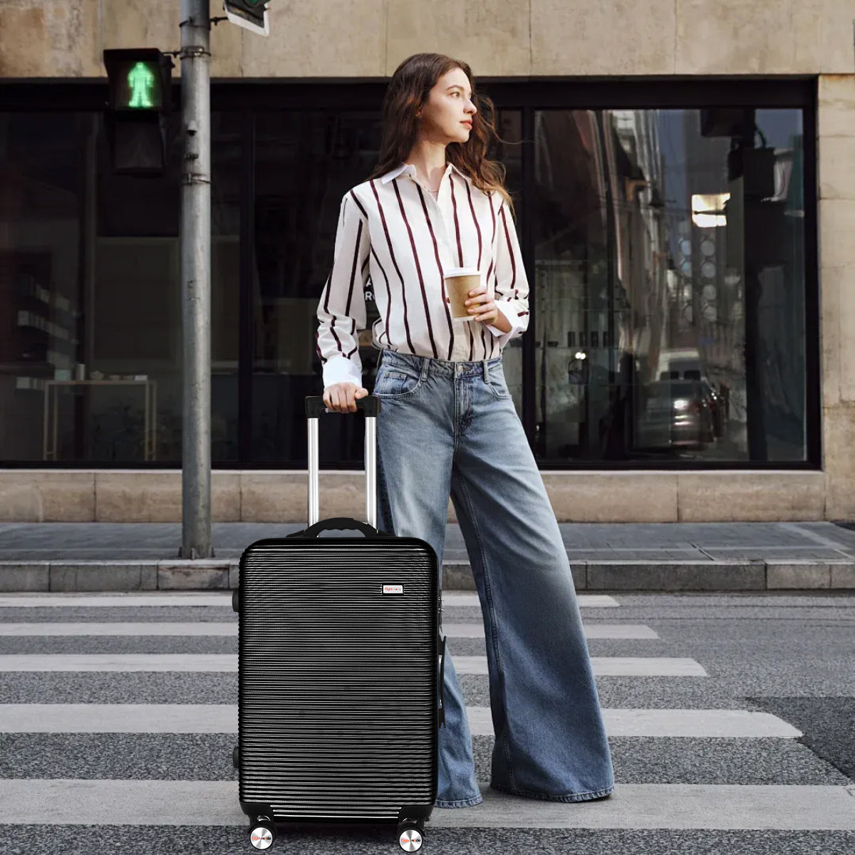 28" Digital Weighing Scale and USB Charging Port Lightweight Luggage Suitcase Black