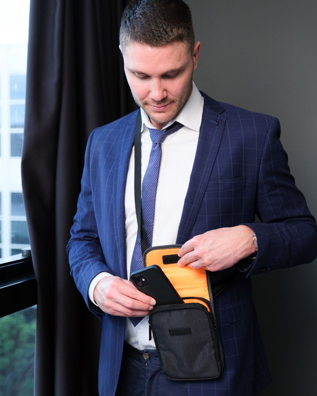 Flightmode Waterproof RFID Neck Pouch