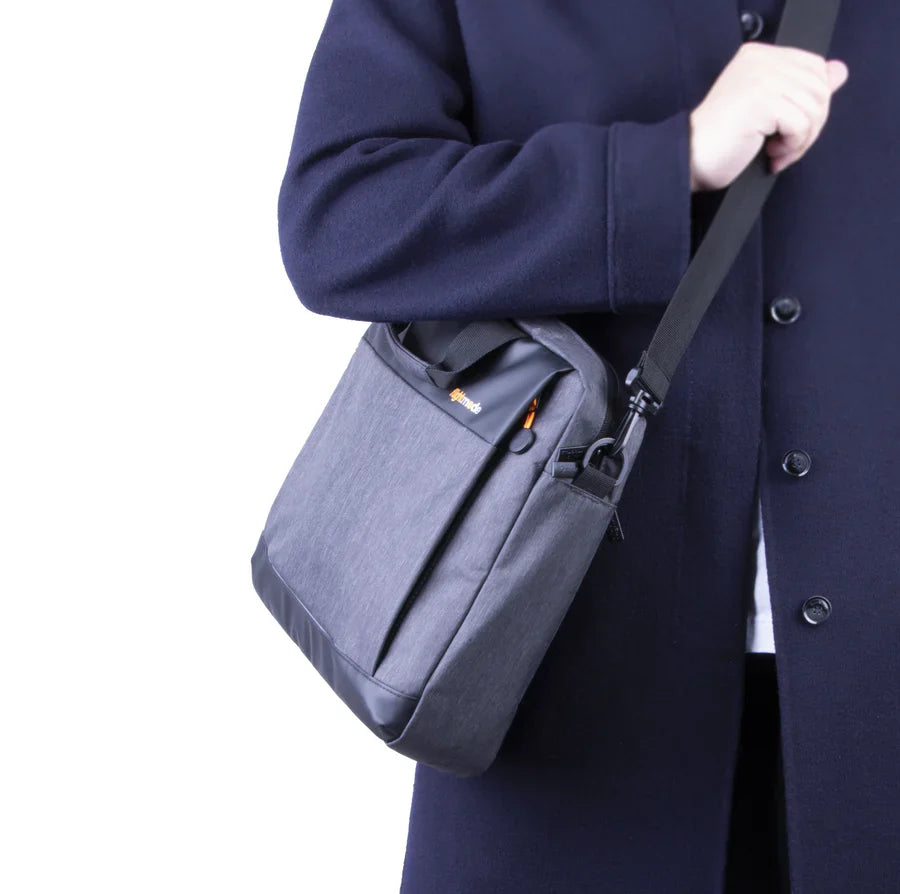 Flightmode Laptop Messenger Bag Review: Water-Resistant & Organized for Professionals