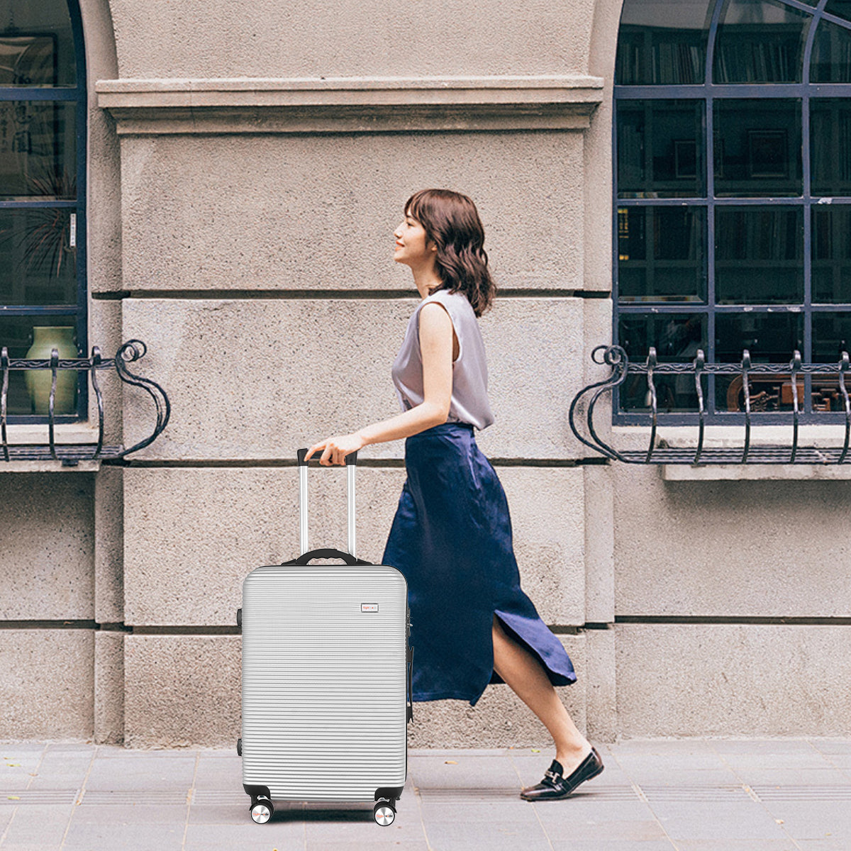 3 pcs 20"/24"/28" Digital Weighing Scale and USB Charging Port Lightweight Luggage Suitcase Silver