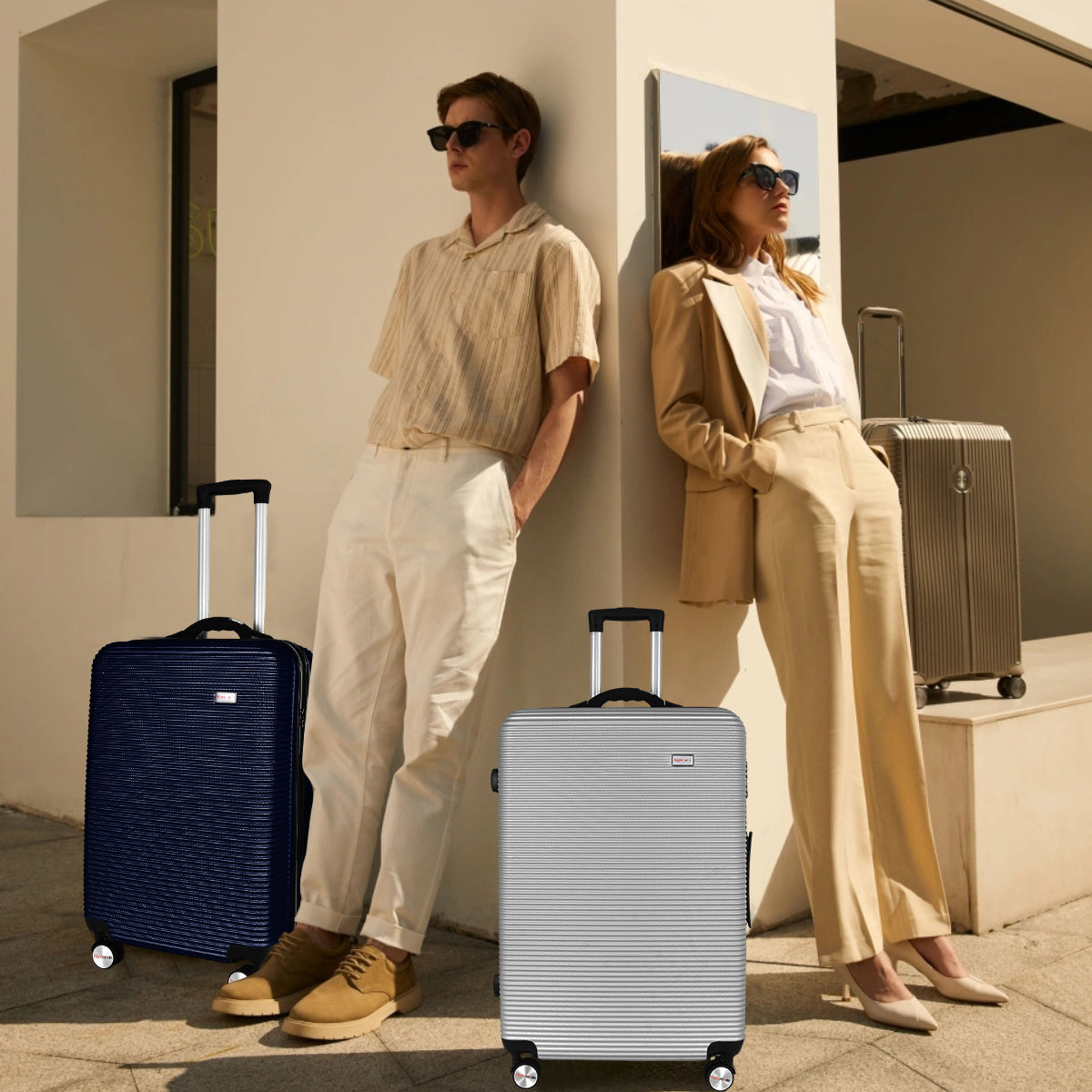 3 pcs 20"/24"/28" Digital Weighing Scale and USB Charging Port Lightweight Luggage Suitcase Silver