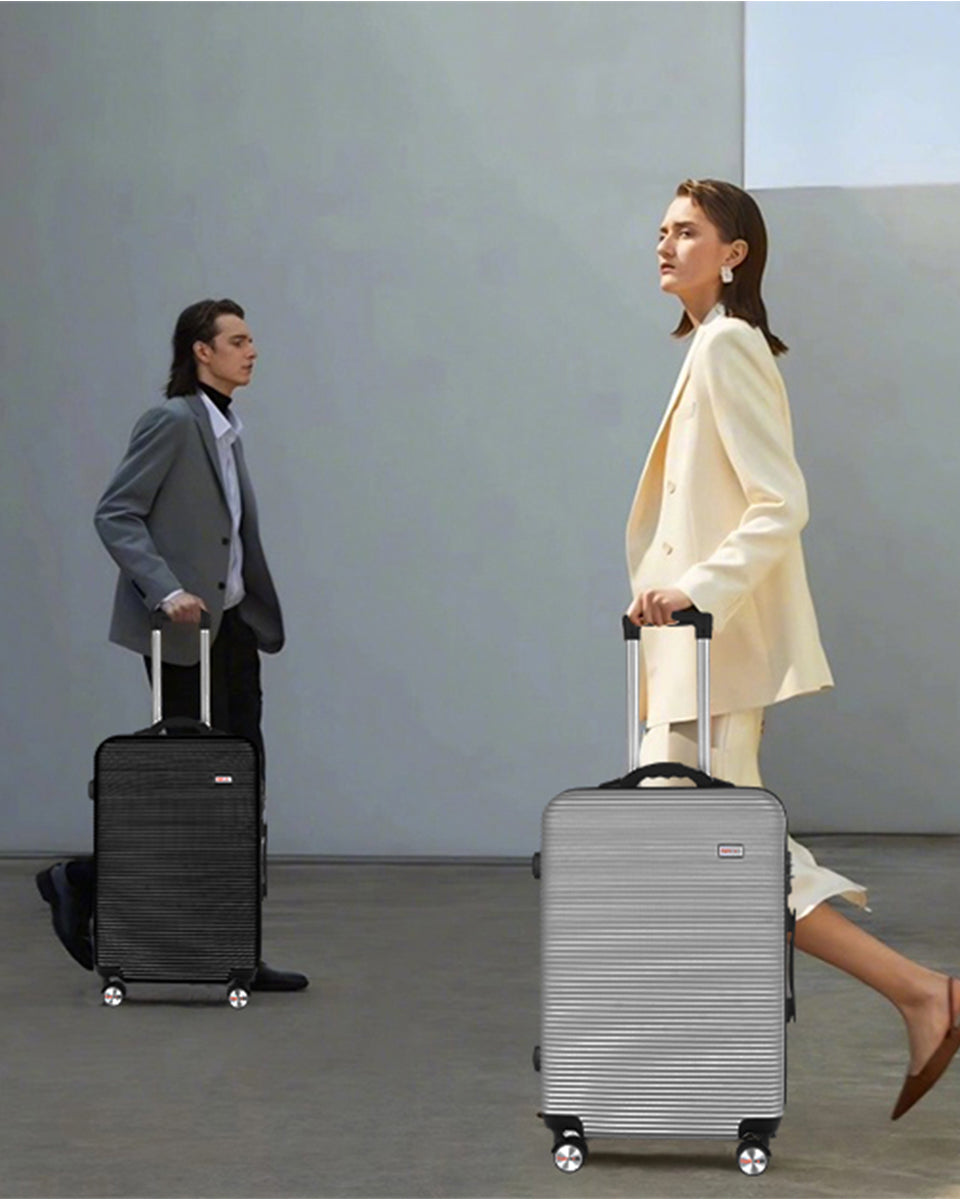 3 pcs 20"/24"/28" Digital Weighing Scale and USB Charging Port Lightweight Luggage Suitcase Silver